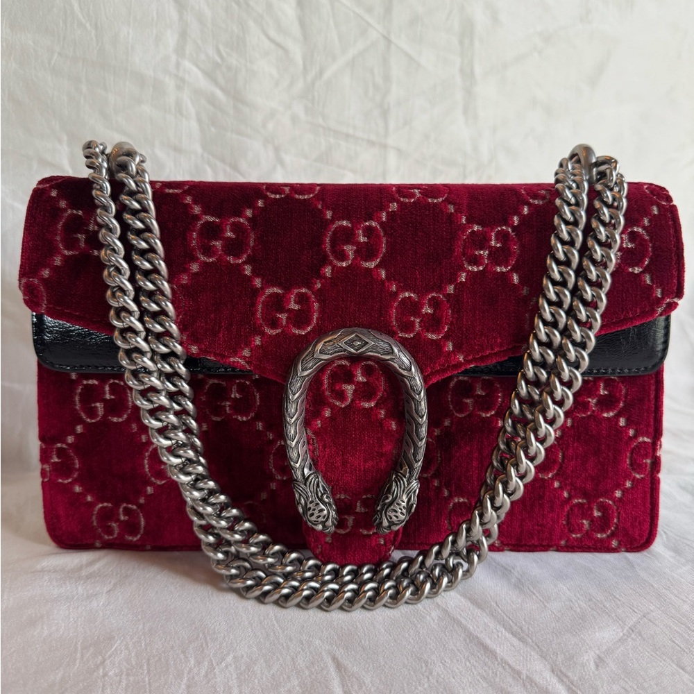 💯Guaranteed Authentic Gucci Dionysus Red Velvet Shoulder Bag